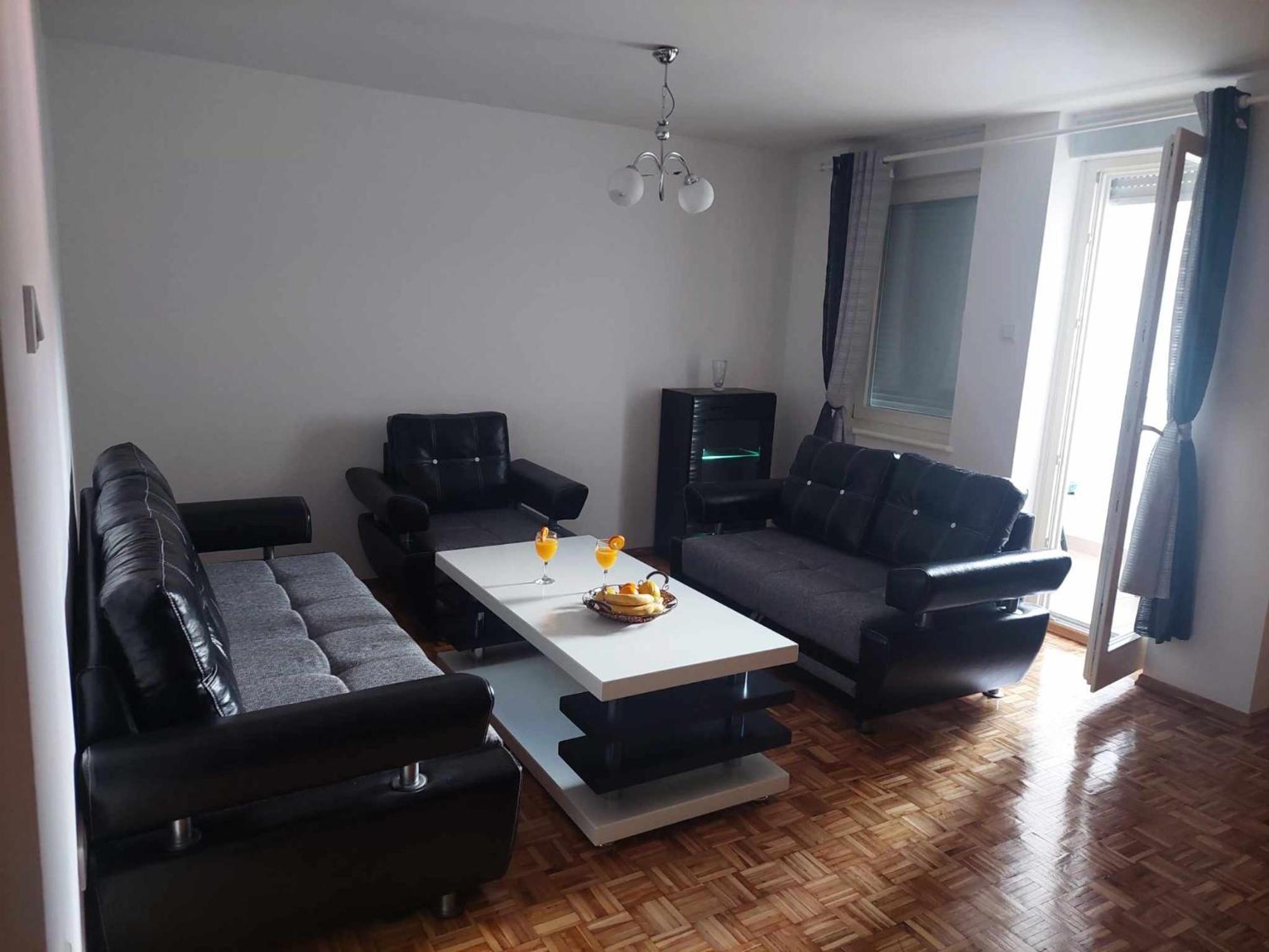 יאיצי Apartman Adi מראה חיצוני תמונה